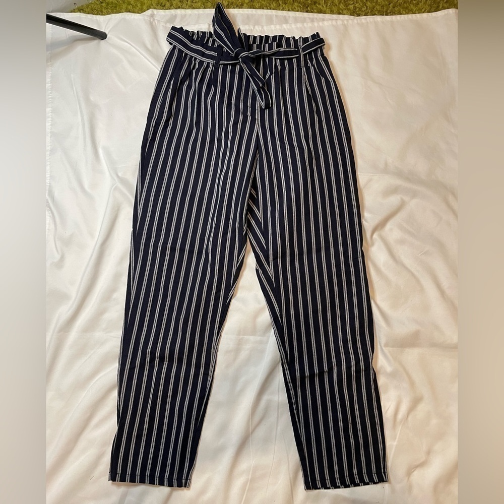 PS/LA Pacsun size small navy blue and white stripped paper bag pants